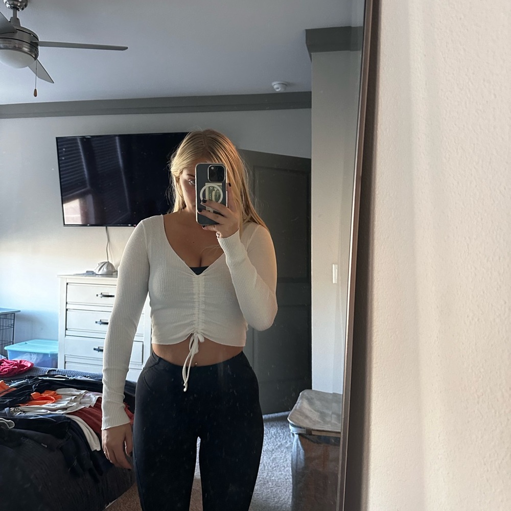 Princess Polly white scrunch top🤍